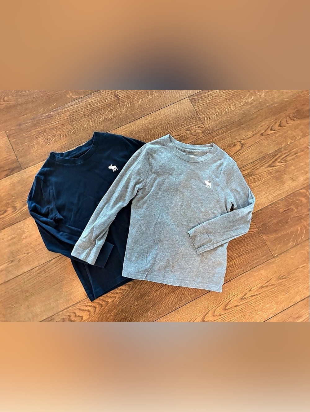 Abercrombie Kids Long Sleeve Tops in Gray & Black Girls Size 16 Like New